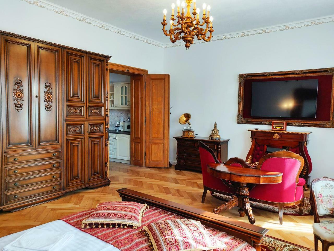 Zur Krone Sibiu Buitenkant foto